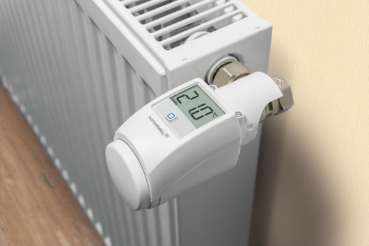 Theft protection device for electronic radiator thermostats